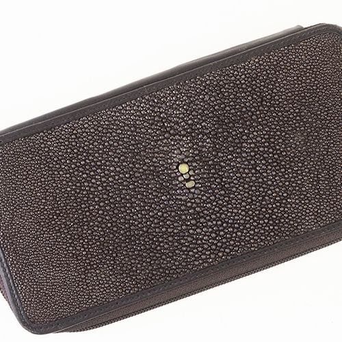 Null Bric-a-brac - A brown leather and shagreen ladies purse -10 x 19 cm-