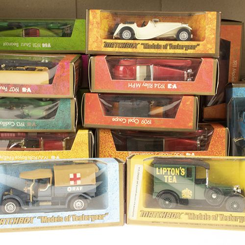 Null Modeling - Cars - 24 Matchbox Models of Yesteryear, various scales, all in &hellip;