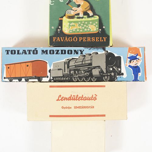 Null Toys and games - Four Hungarian tinplate wind-up toys in original boxes, in&hellip;