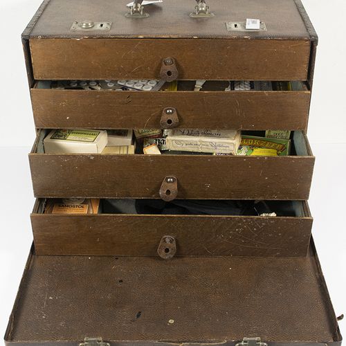 Null Bric-a-brac - A large pedlar's case filled with a variety of items includin&hellip;