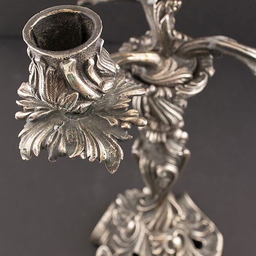 Null Silver objects - Miscellaneous - Pair of silver four-light candelabra, à do&hellip;