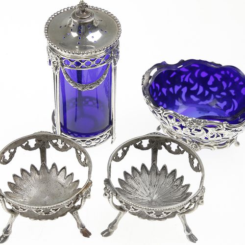 Null Silver objects - Netherlands - Pair of silver salt cellars with rams heads &hellip;