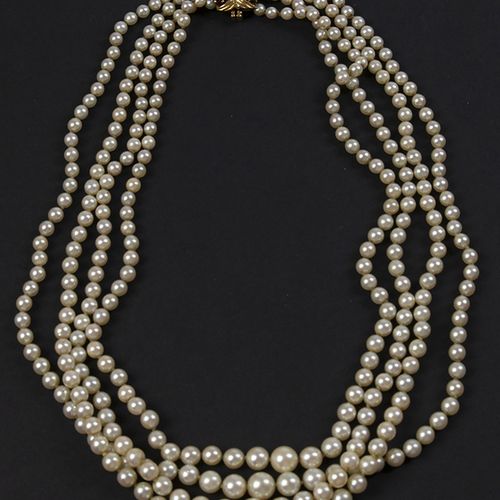 Null Gold jewellery and objects - Four-strand ascending cultured pearl necklace &hellip;