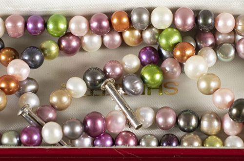 Null Silver jewellery - Coloured cultured pearl necklace completed by a silver l&hellip;