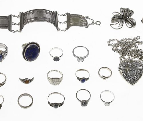 Null Silver jewellery - Silver rings, necklaces, etc. -158 grams-
