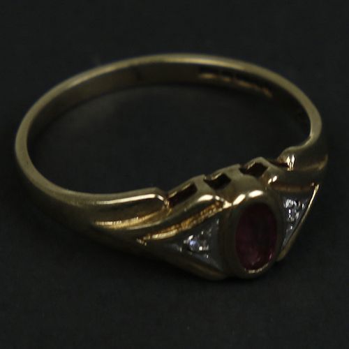 Null Gold jewellery and objects - BWG ring set with a ruby and single-cut diamon&hellip;