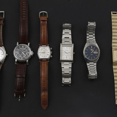 Null Miscellaneous watches - Six gentlemans wrist watches, Seiko Volvo, Pulsar, &hellip;