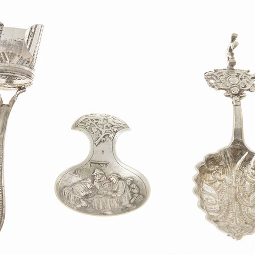 Null Silver objects - Flatware, Netherlands - A silver cream ladle, a sugar spoo&hellip;