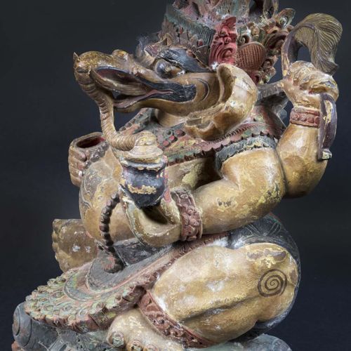 Null Etnografía - Estatua de Ganesh que sostiene una daga keris, madera tallada &hellip;