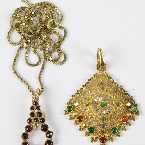 Null Oggetti e gioielli in oro - Collana in oro giallo 14k - Con pendente in vet&hellip;