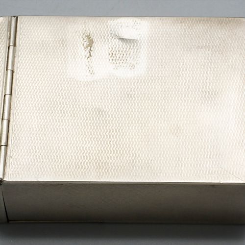 Silberdose / A silver box, Wien, um 1900 材料: 银800/000,
印记: 保证标记, 制造者标记,
尺寸: 8 x &hellip;