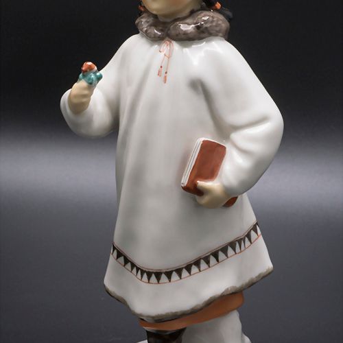 Figur Eskimo or Inuit Mädchen / A figurine of an Eskimo girl, Lomonsov, St. Pete&hellip;