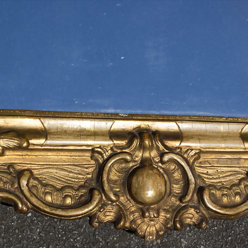 Rokoko Wandspiegel / A Rococo wall mirror, zweite Hälfte 18. Jh. Materiale: legn&hellip;