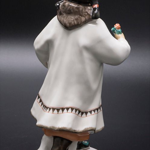 Figur Eskimo or Inuit Mädchen / A figurine of an Eskimo girl, Lomonsov, St. Pete&hellip;