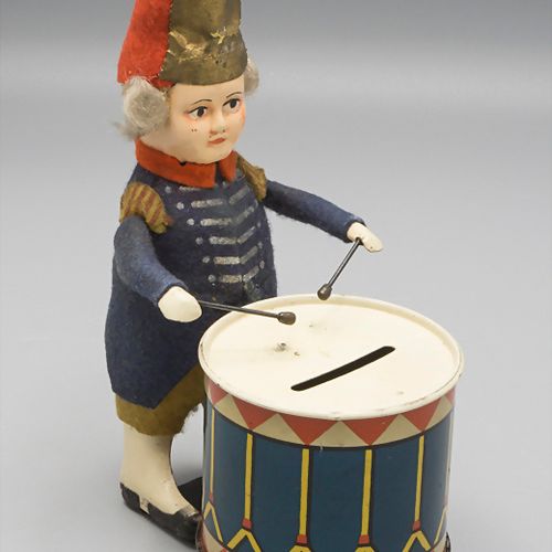 Blechspielzeug: Trommler als Spardose / Tin toys 'drummer', Schuco, um 1950 材料：金&hellip;