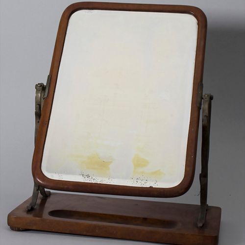 Jugendstil Tischspiegel / An Art Noveau table mirror, um 1900 材料：木头，铜/黄铜框架，活动化妆镜&hellip;