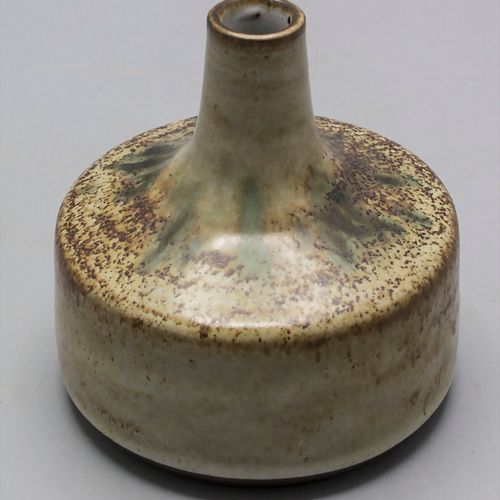 Elisabeth Grosser, Studiokeramik, Vase, um 1960 材料：陶瓷，深棕色胎，流釉，
标识：底面压有 "Töpferei&hellip;