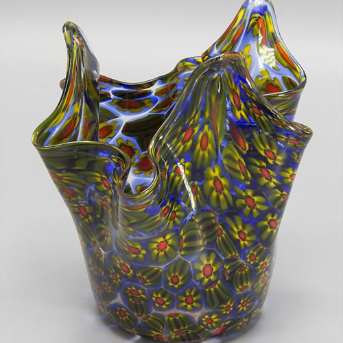 Taschentuchvase 'Fazzoletto' / A handkerchief glass vase, Murano, 50er Jahre 材料：&hellip;