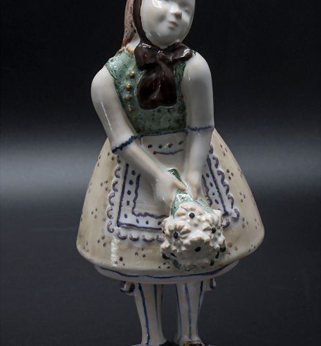 Jugendstil Keramikfigur 'Mädchen in Tracht' / A ceramic figure 'girl in costume'&hellip;