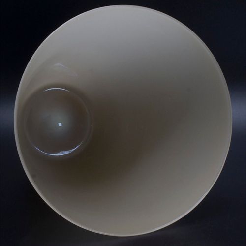 Glasziervase / A decorative glass vase, Murano, Venini, 50er Jahre 材料：无色玻璃，米色底层，&hellip;