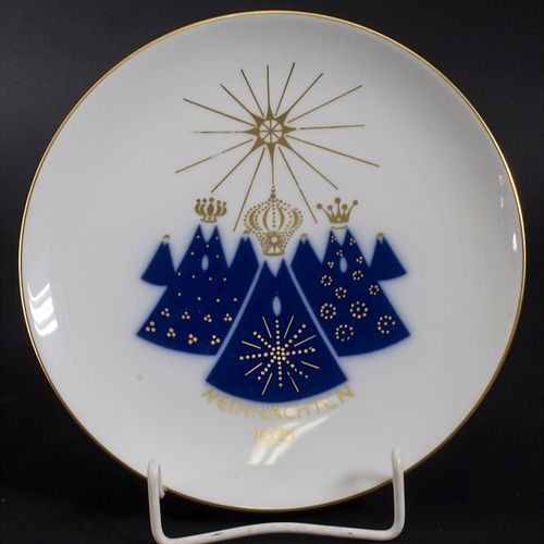 Konvolut aus 4 Weihnachtstellern / A set of 4 Christmas plates, limited edition,&hellip;
