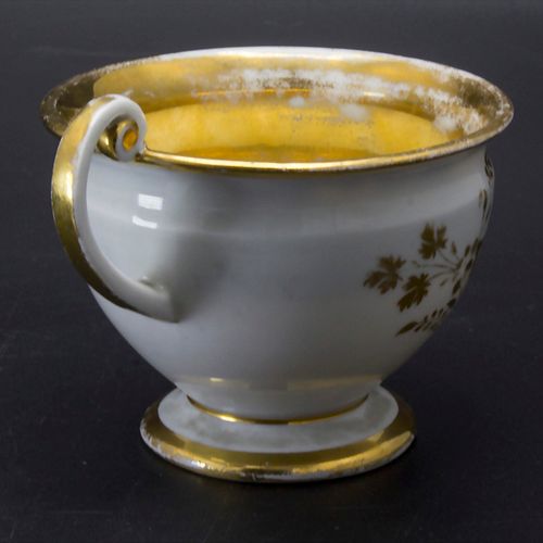 Tasse 'Dem Hausherrn' / A cup with inscription, Meissen, um 1820 Material: Porze&hellip;