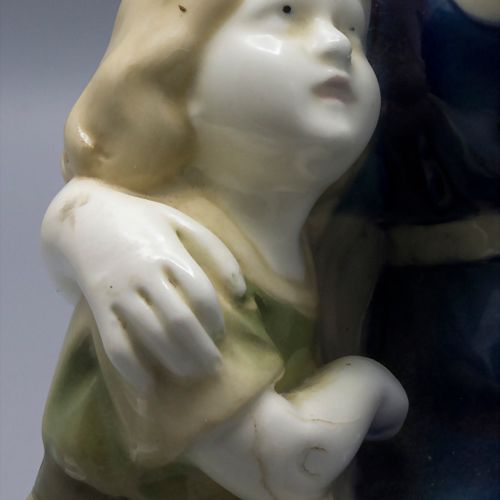 Jugendstil Figurengruppe 'Im Dialog' / An Art Nouveau figural group 'mother and &hellip;