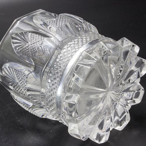 Ranftbecher / A glass beaker, Berlin Design, deutsch, 20. Jh. 材料：水晶玻璃，切割，有弗朗兹-李斯&hellip;