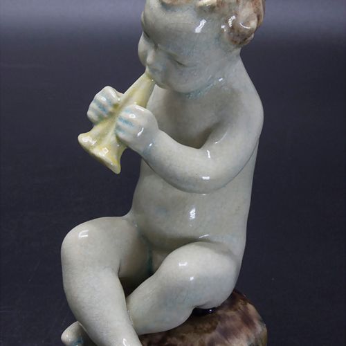 Keramik Figur 'Putto mit Flöte' / A ceramic figure 'cherub with flute', Max Hein&hellip;