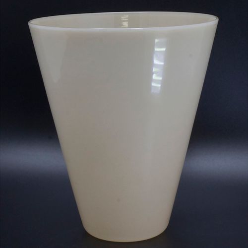 Glasziervase / A decorative glass vase, Murano, Venini, 50er Jahre Material: vid&hellip;