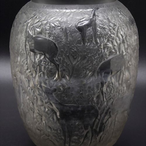 Vase 'Biches', René Lalique, Paris, um 1935 Material: vidrio incoloro, Marca/fir&hellip;