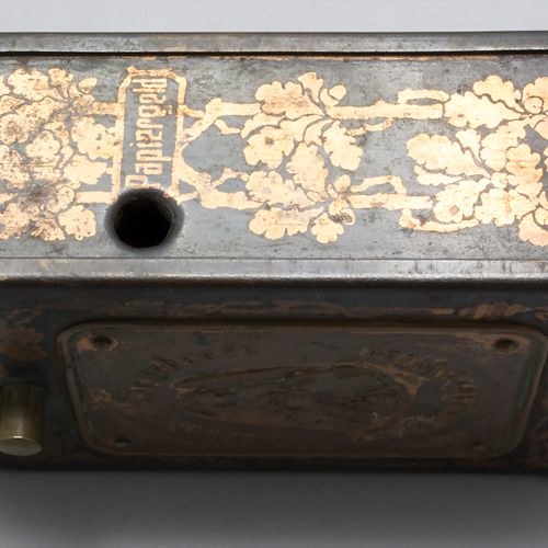 Jugendstil Spardose / An Art Nouveau savings box/piggy bank, Christoph Cloeter, &hellip;