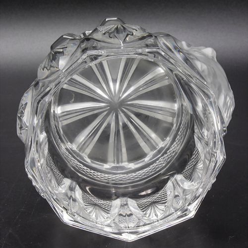 Ranftbecher / A glass beaker, Berlin Design, deutsch, 20. Jh. Matériau : verre d&hellip;