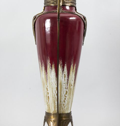 Große Jugendstilvase / An Art Nouveau ceramic vase, wohl Frankreich, um 1905 Mat&hellip;