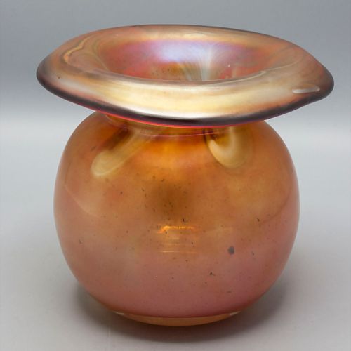 Künstlervase / An artist glass vase, Erwin Eisch (*1927), Frauenau, 1980 材料：无色玻璃&hellip;
