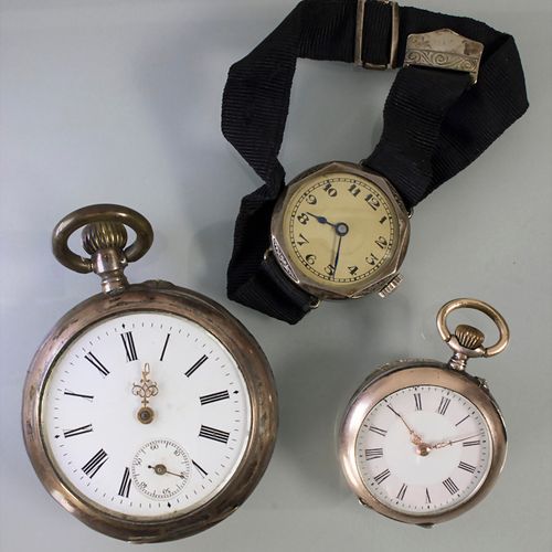 Konvolut Uhren / Various watches, Schweiz, um 1920 Consta de un reloj de pulsera&hellip;