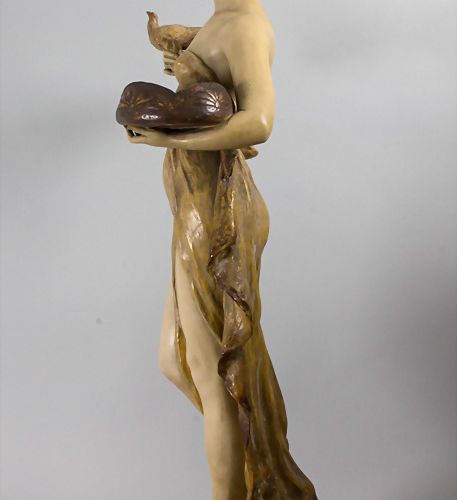 Stanislaus Emil CZAPEK (1874-?), Jugendstil Skulptur/ An Art Nouveau terracotta &hellip;