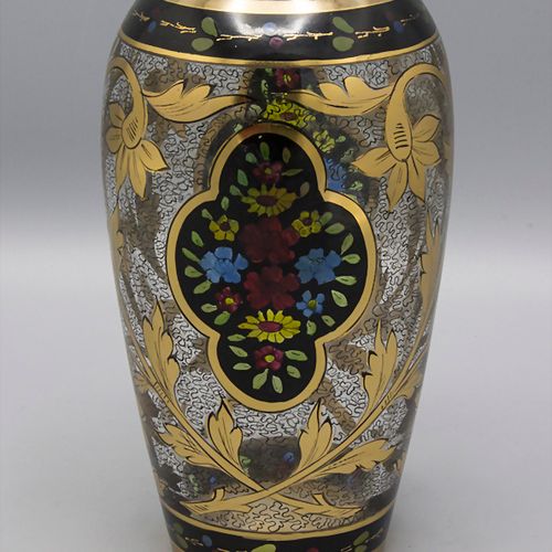 Vase / A vase, Hermann Pautsch in Arnsdorf bei Haida, um 1920 Material: farblose&hellip;