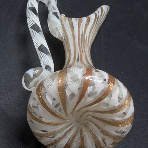 Miniaturkrugväschen / A miniature glass vase, Murano, Aureljano & Toso, um 1915 &hellip;