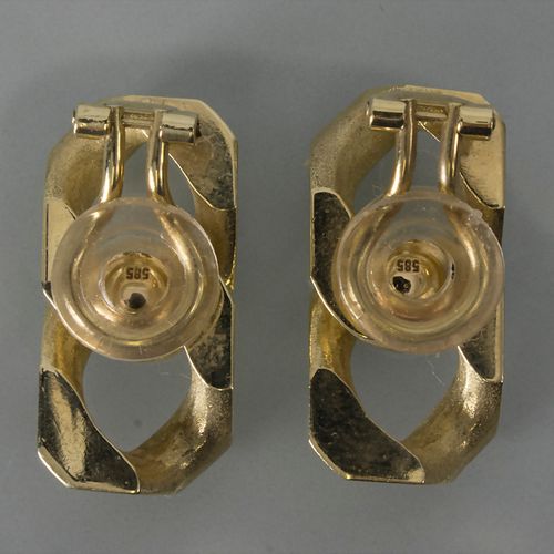 Paar Ohrclips / A pair of 14 ct gold ear clips 材料: 黄金 Au 585/000,
长度: 23 mm,
重量:&hellip;
