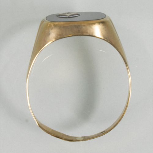 Siegelring / A 8 ct gold seal ring Material: oro amarillo Au 333/000, con piedra&hellip;
