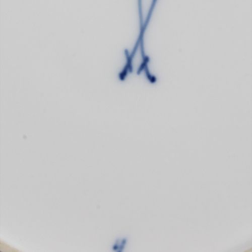 8 Zwiebelmuster Suppenteller / 8 onion pattern soup plates, Meissen, 19. Jh. Mat&hellip;