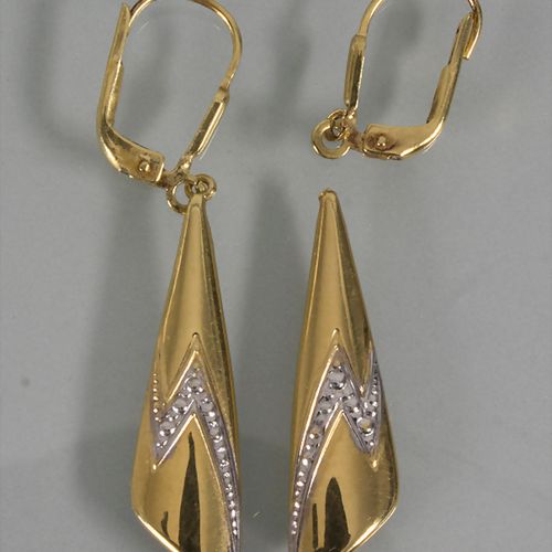 Paar Ohrringe / A pair of 18 ct gold earrings Material: Gelbgold und Weißgold Au&hellip;