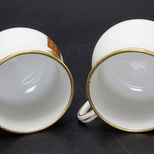 Paar Cremetöpfchen / A pair of cream pots, Frankreich, 19. Jh. Material: porcela&hellip;