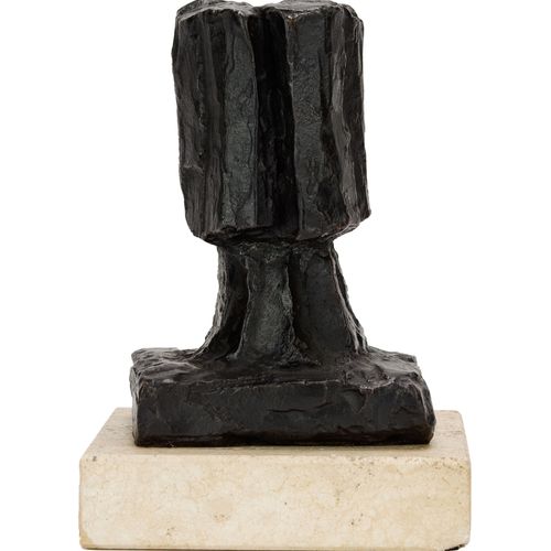 Kopf Fritz Wotruba (1907 Vienne - 1975 ibid.)
'Tête', 1958, bronze, patine noire&hellip;