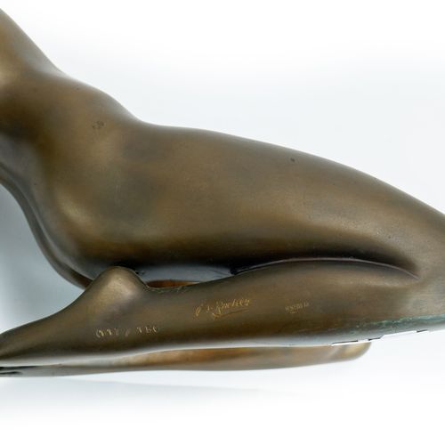 Die Erwartung 
阿诺-布雷克（1900年埃尔伯菲尔德-1991年杜塞尔多夫）（女）。



期待"，设计1978年，青铜，棕色抛光，高30厘米，有&hellip;