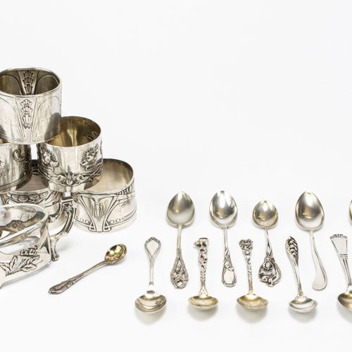 Konvolut Jugendstillöffel und Serviettenringe 
Art Nouveau spoon and napkin ring&hellip;