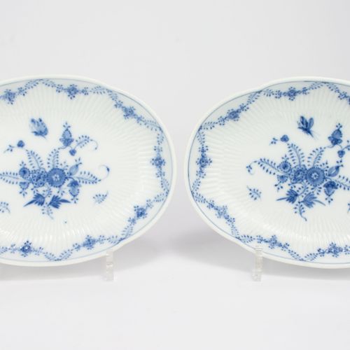 Konvolut Porzellangefäße 
瓷器组
4件，每件都是KPM Berlin，20世纪，瓷器，白色，2个带蓝色花纹的糖果碗，尺寸22厘米x 1&hellip;