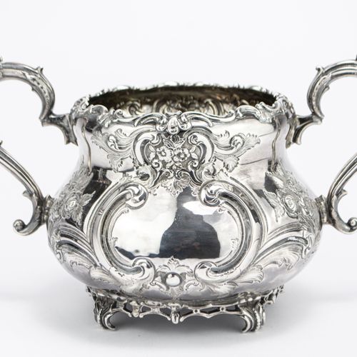 Große viktorianische Zuckerdose 
维多利亚时代的大型糖碗
Martin Hall & Co，伯明翰和伦敦，1893年，印有925&hellip;