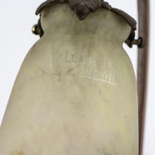 Jungendstil-Tischlampe 
Lámpara de sobremesa estilo juvenil
Muller Frères, Lunév&hellip;